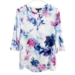 Ellen Tracy Woman’s 3/4 Sleeve Luminous Blooms Split Neck Blouse